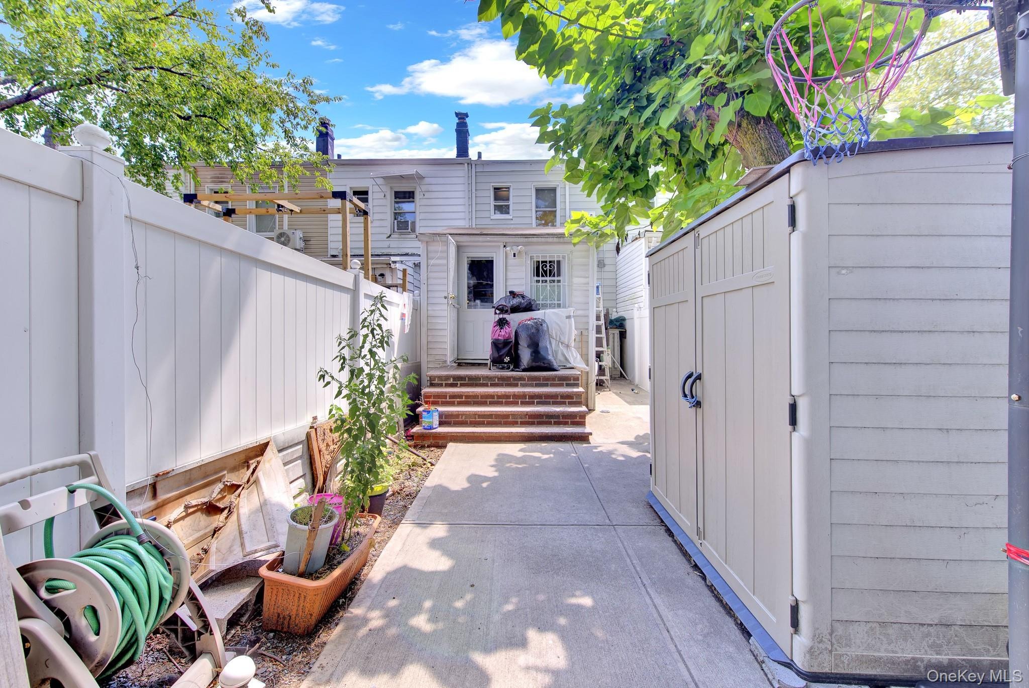 118th Ave, Jamaica, NY 11434 #1