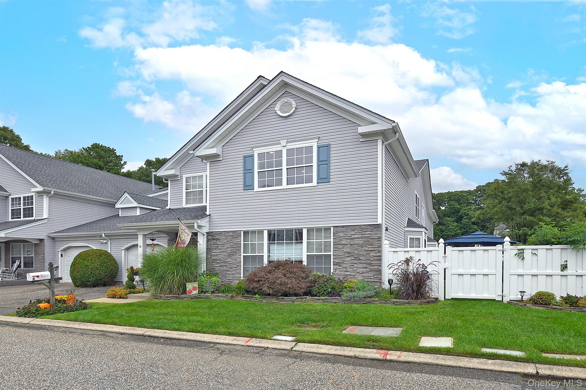 Lavern Dr, Middle Island, NY 11953 #1