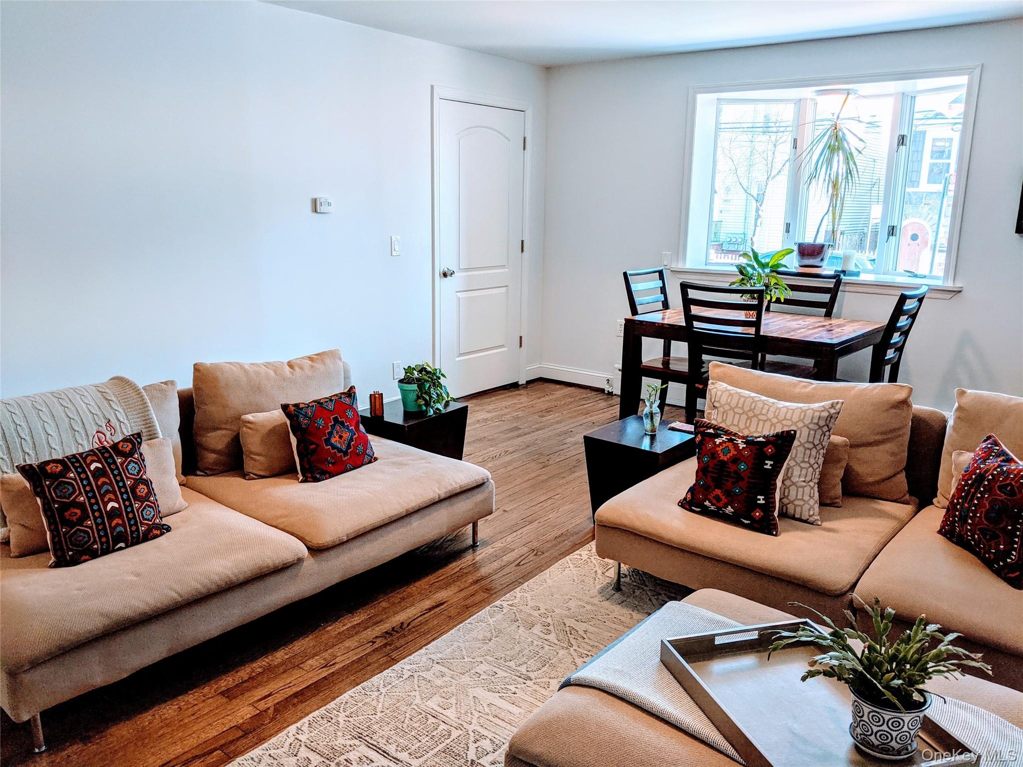 129th St, Kew Gardens, NY 11415