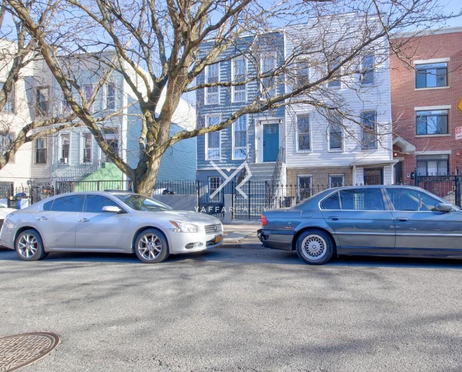Buffalo Ave, Brooklyn, NY 11233 #1