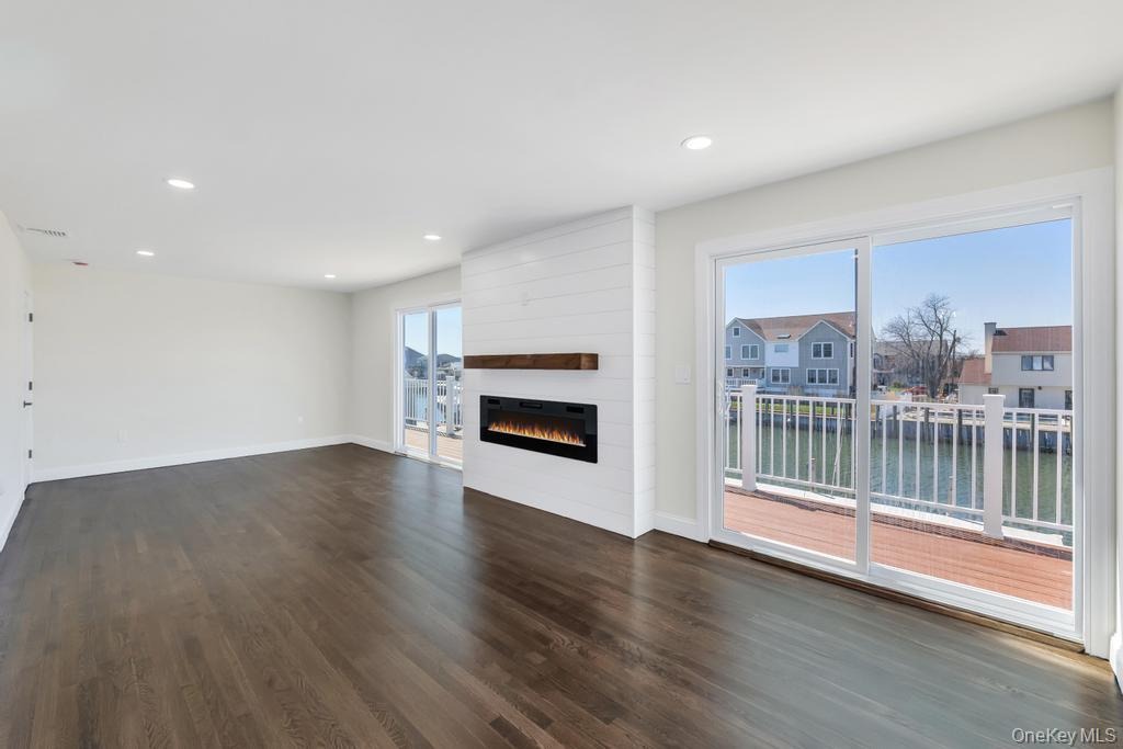 Lighthouse Rd, Babylon, NY 11702 #1