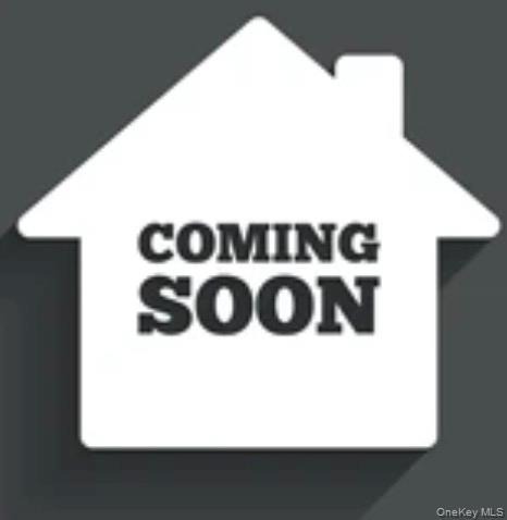 6th St, Lindenhurst, NY 11757