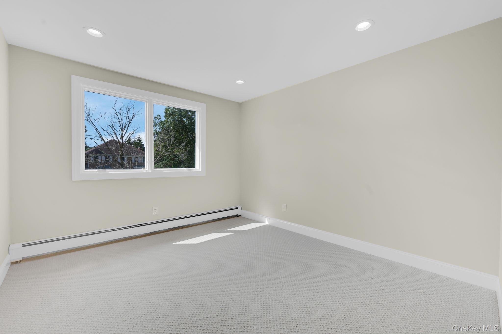 Annandale Rd, Commack, NY 11725