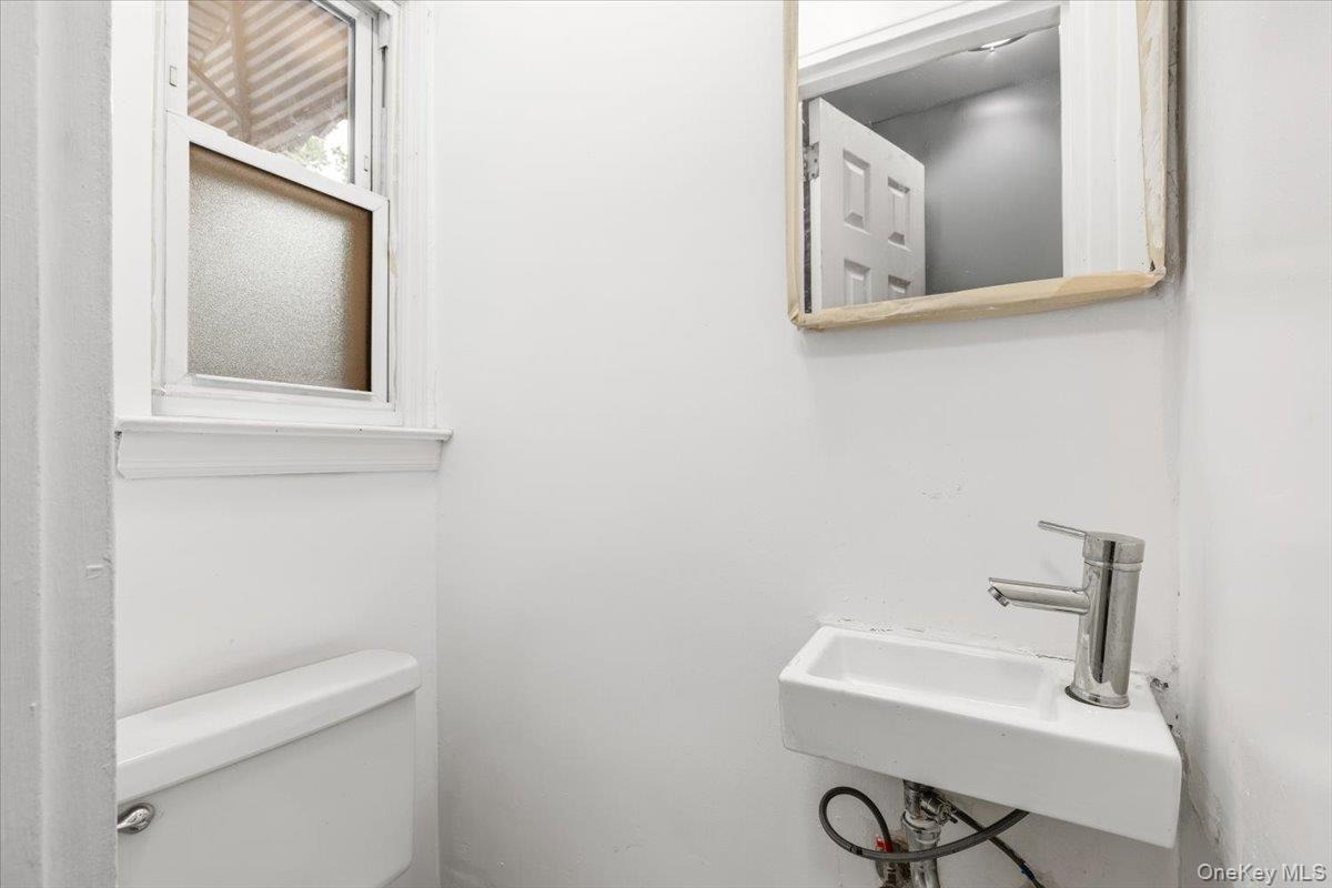 Hicks St, Bronx, NY 10469 #1
