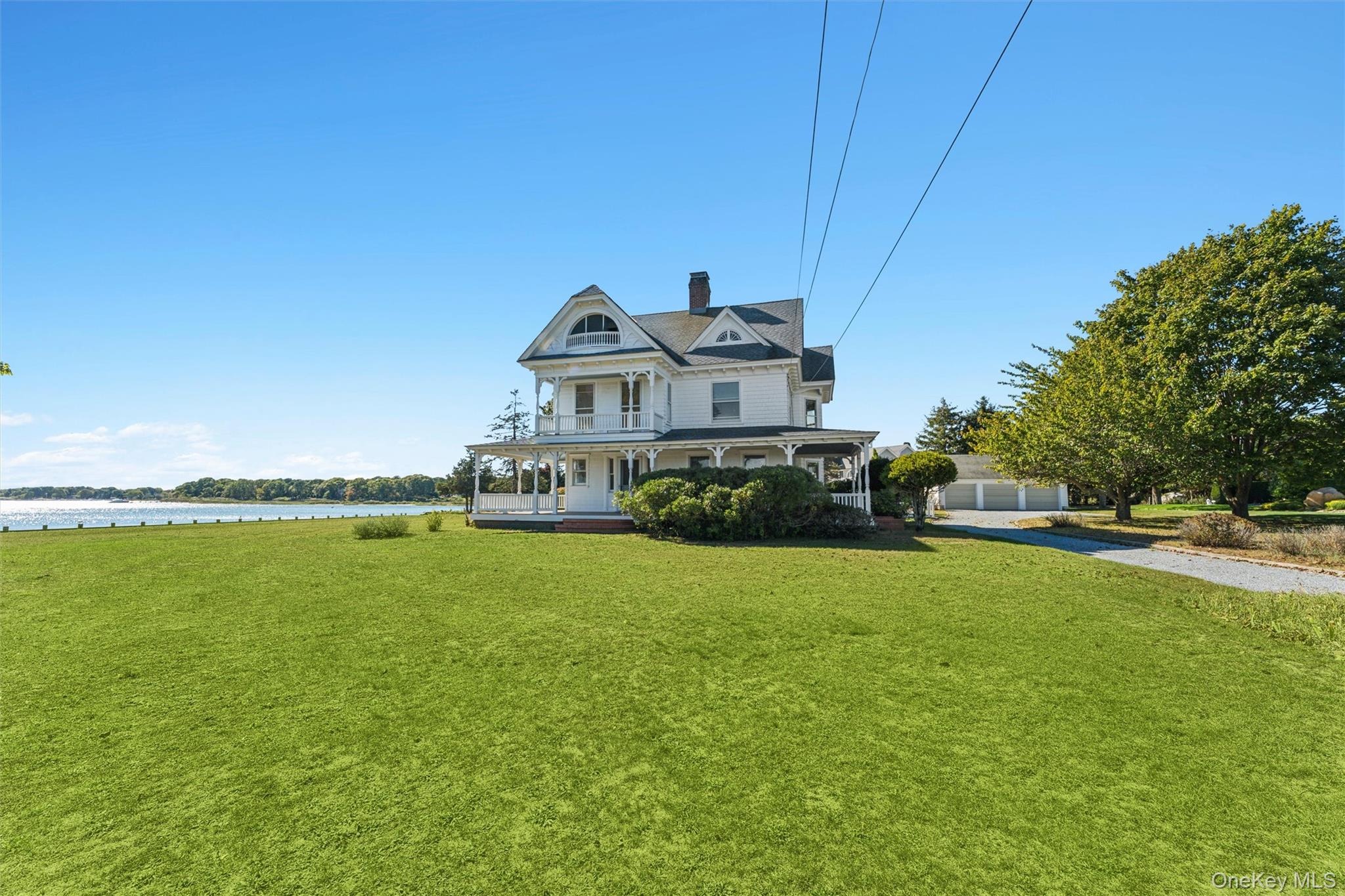 Bay Ave, Eastport, NY 11941