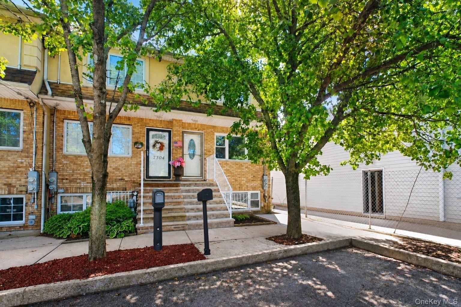 Amboy Rd, Staten Island, NY 10307 #1