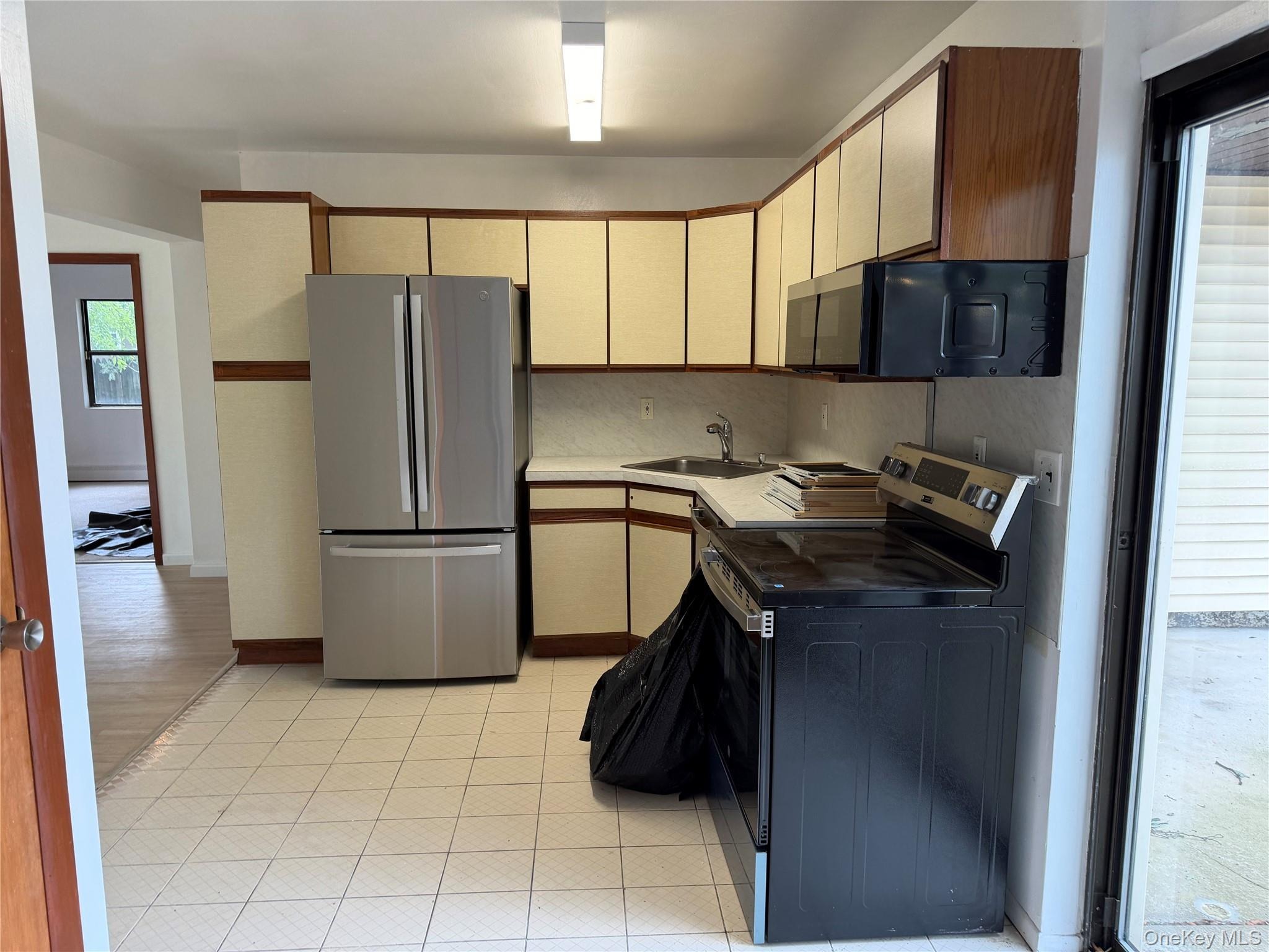 Hillside Rd, Deer Park, NY 11729 #1