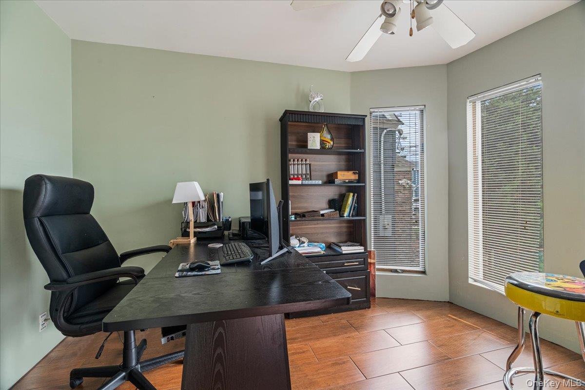Gordon Pl, Freeport, NY 11520