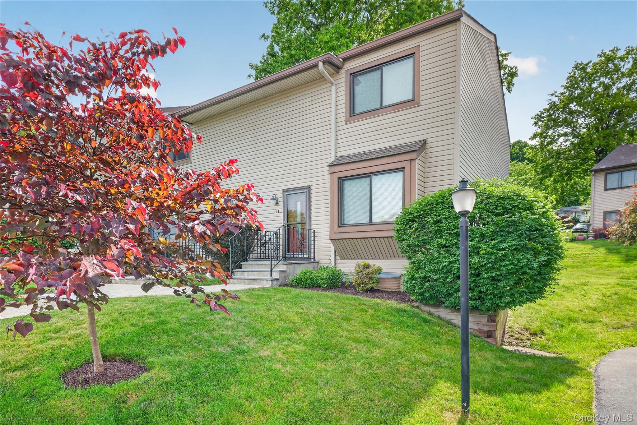 Squires Gate , Poughkeepsie, NY 12603