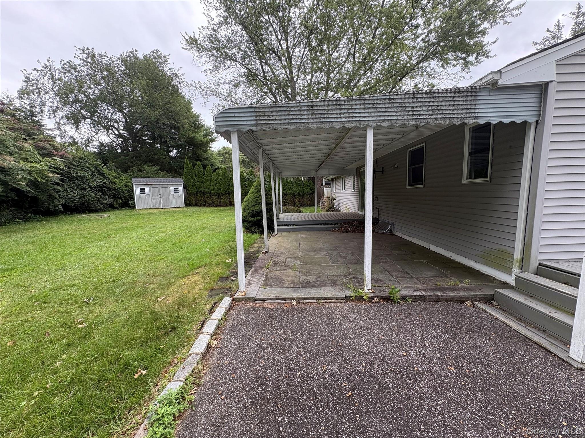 Harrison Ave, Setauket, NY 11733