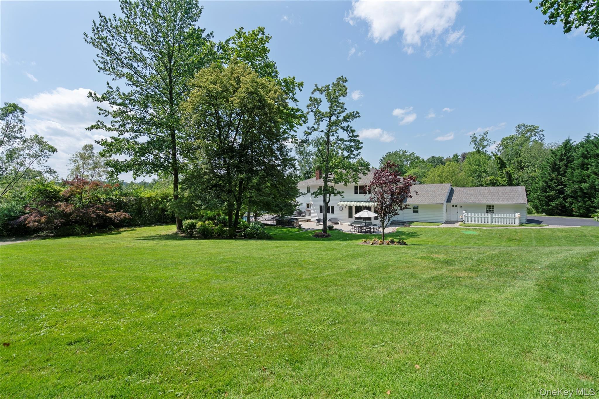 Montrose Ct, Roslyn, NY 11576 #1