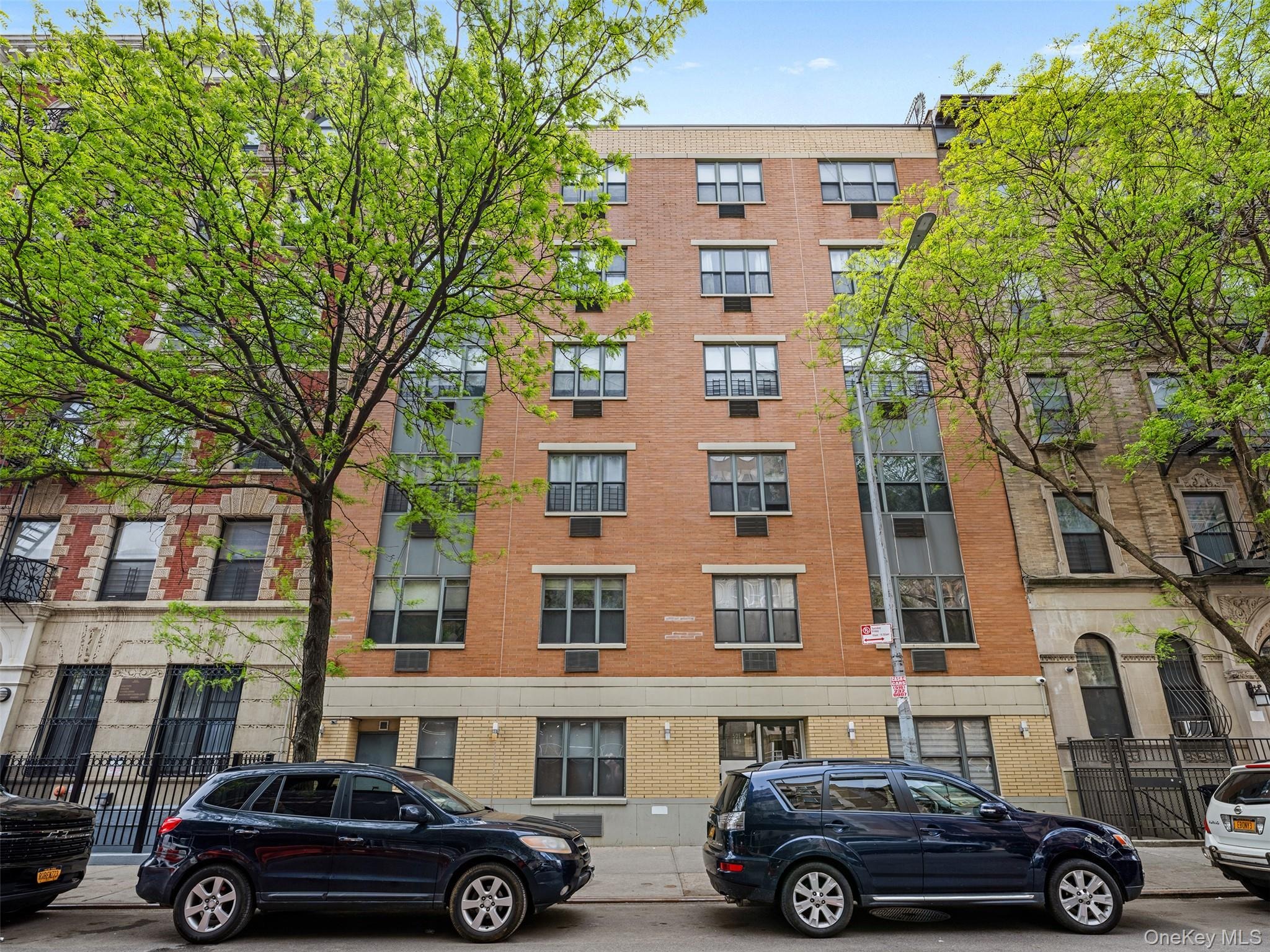 129th St, New York, NY 10035 #1
