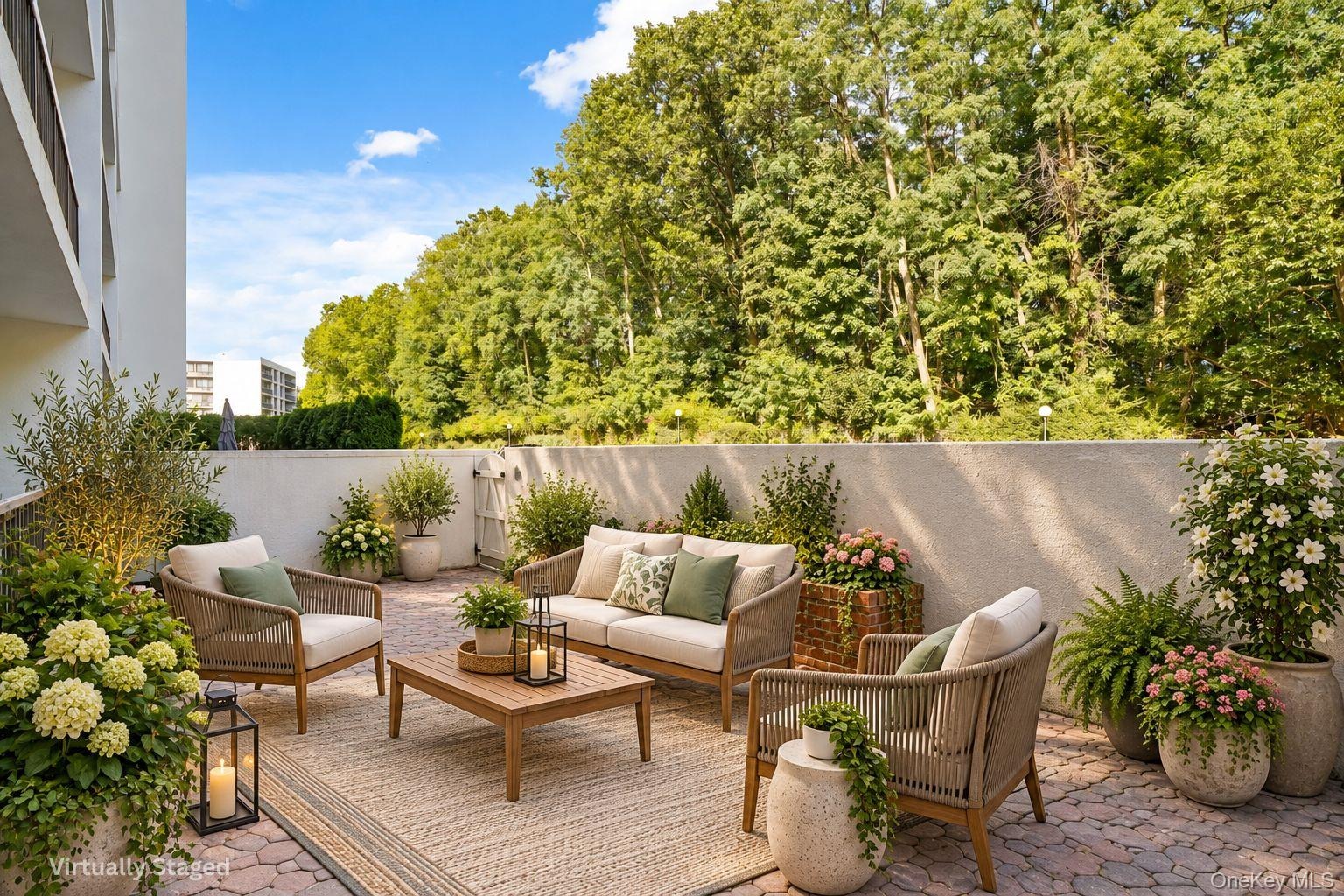 High Point Dr, Hartsdale, NY 10530 #1