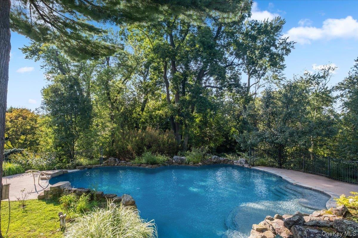 Cobb Ln, Tarrytown, NY 10591 #1