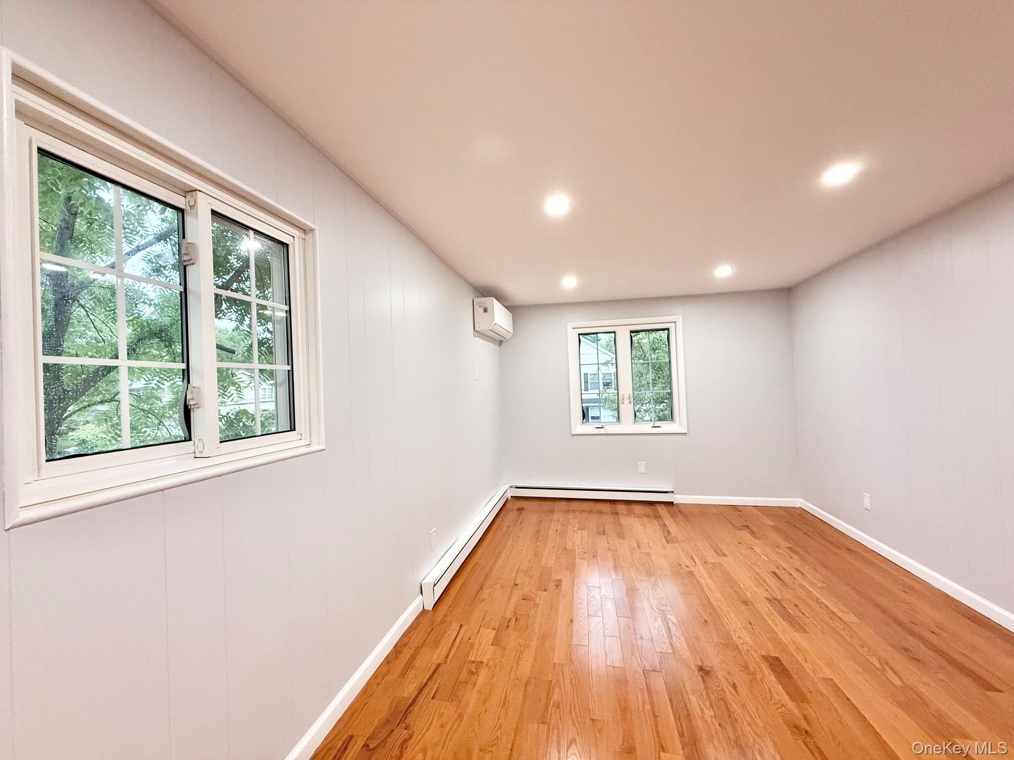 Baylis Pl, Syosset, NY 11791 #1