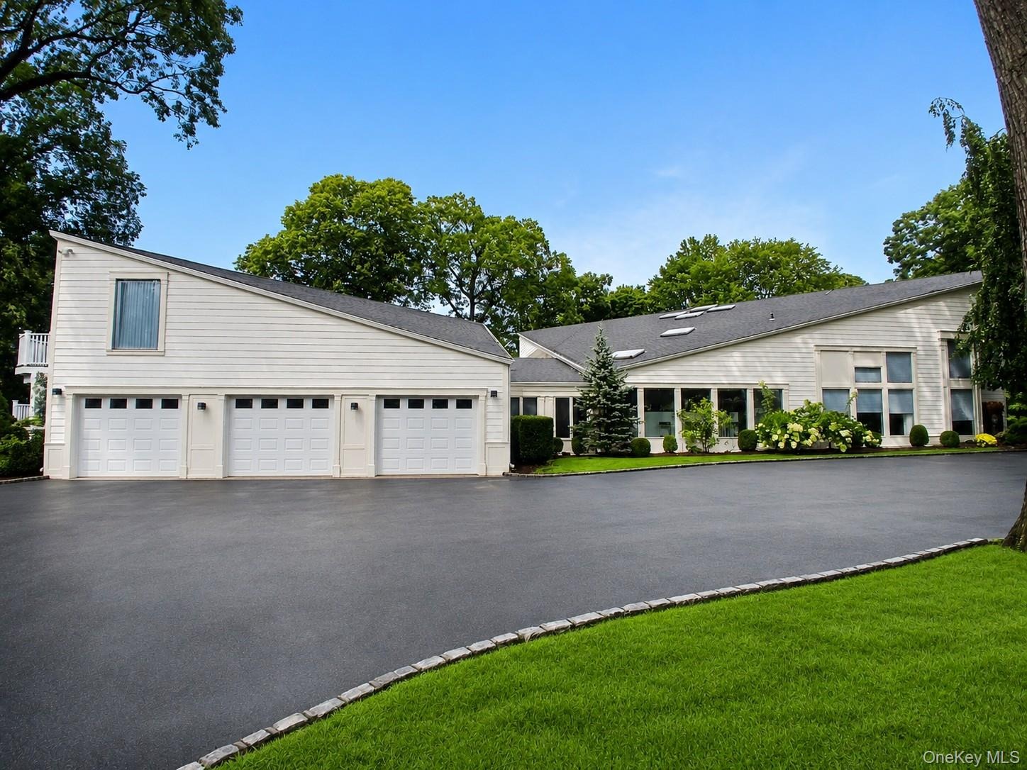 Carol Ln, Glen Head, NY 11545 #1
