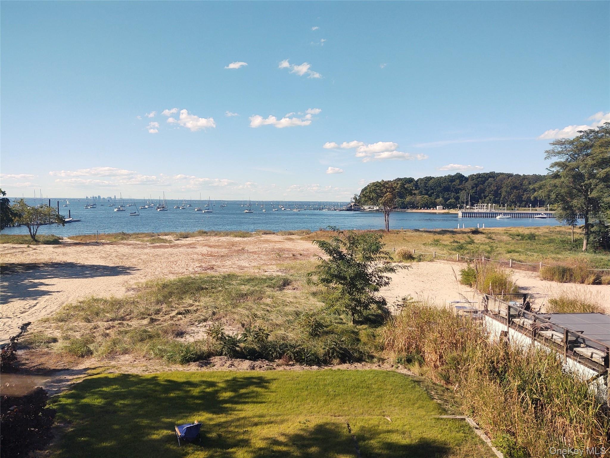 The Blvd, Sea Cliff, NY 11579