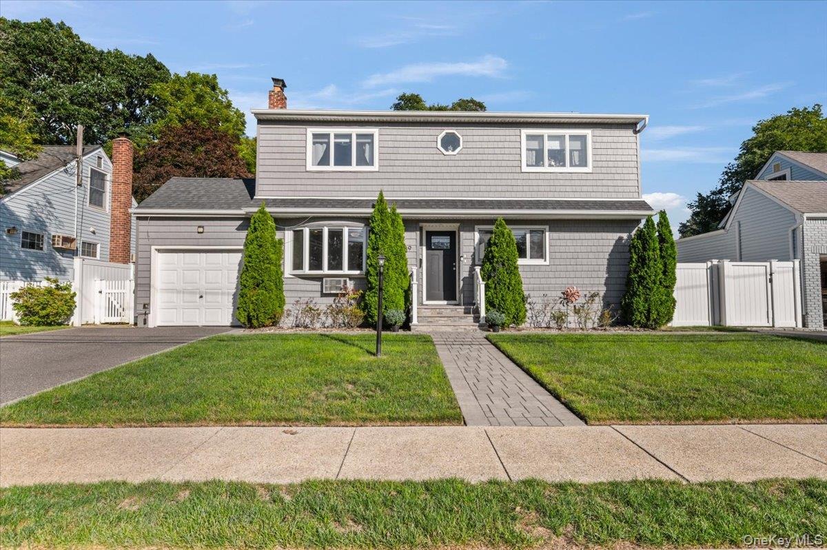 3rd Ave, Massapequa Park, NY 11762 #1
