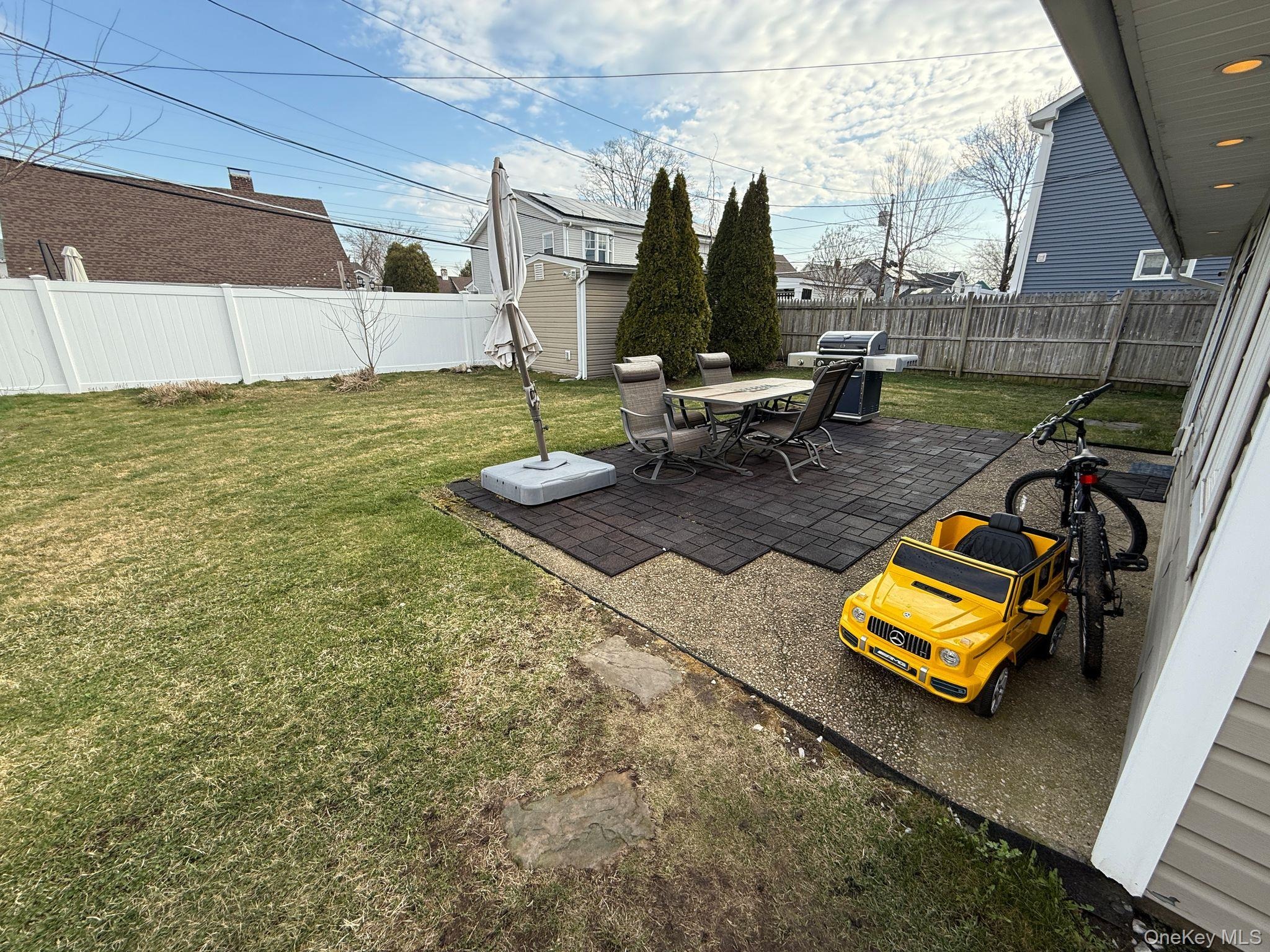 Trumpet Ln, Levittown, NY 11756 #1