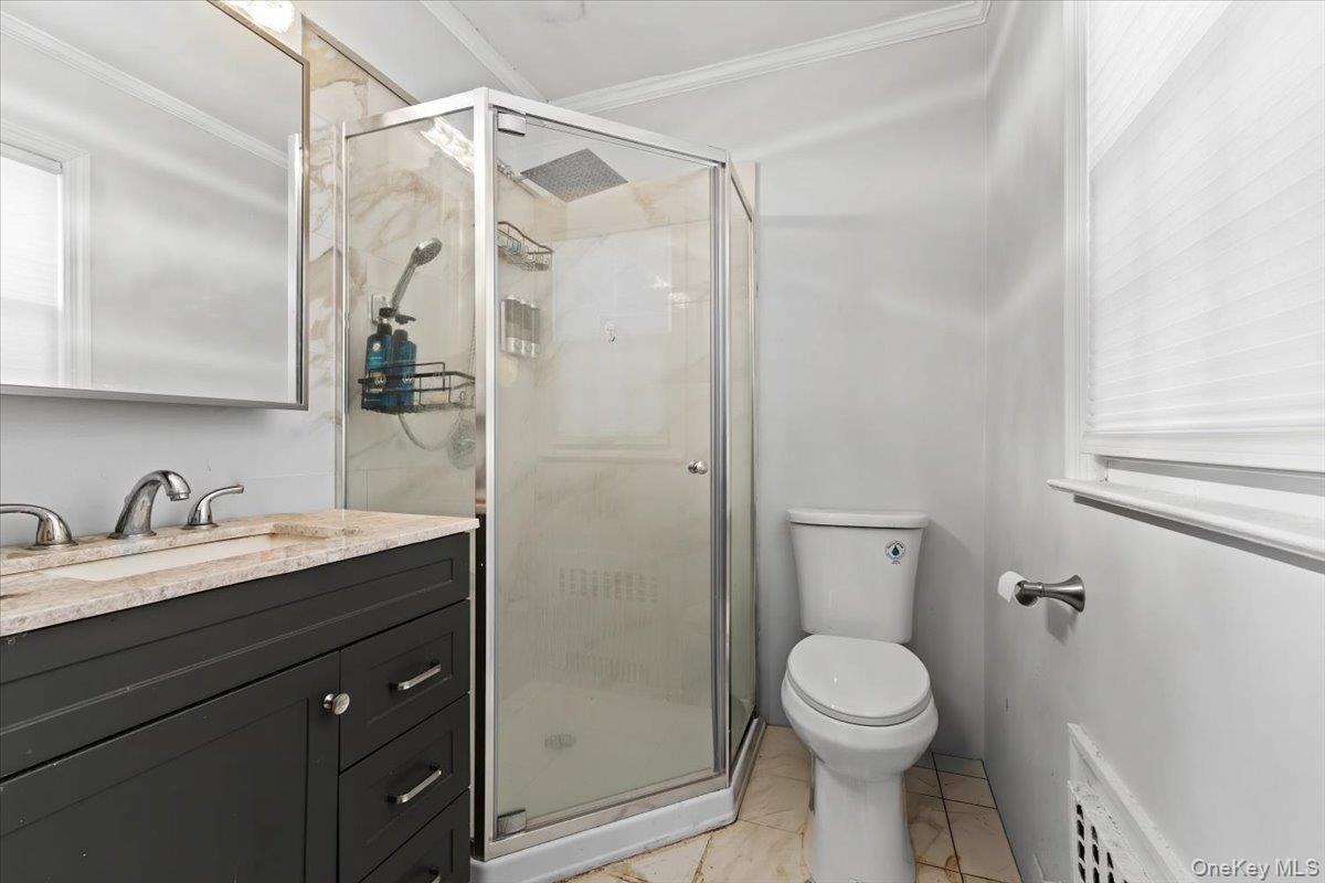 Hicks Ln, Great Neck, NY 11024 #1