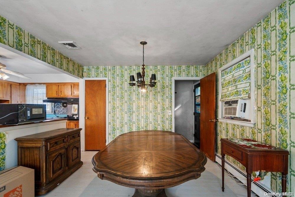 Miller Pl, Merrick, NY 11566