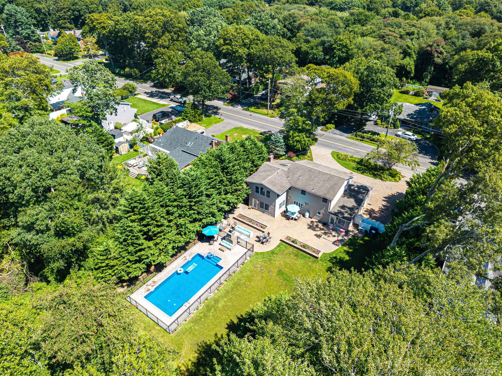 Vanderbilt Blvd, Oakdale, NY 11769