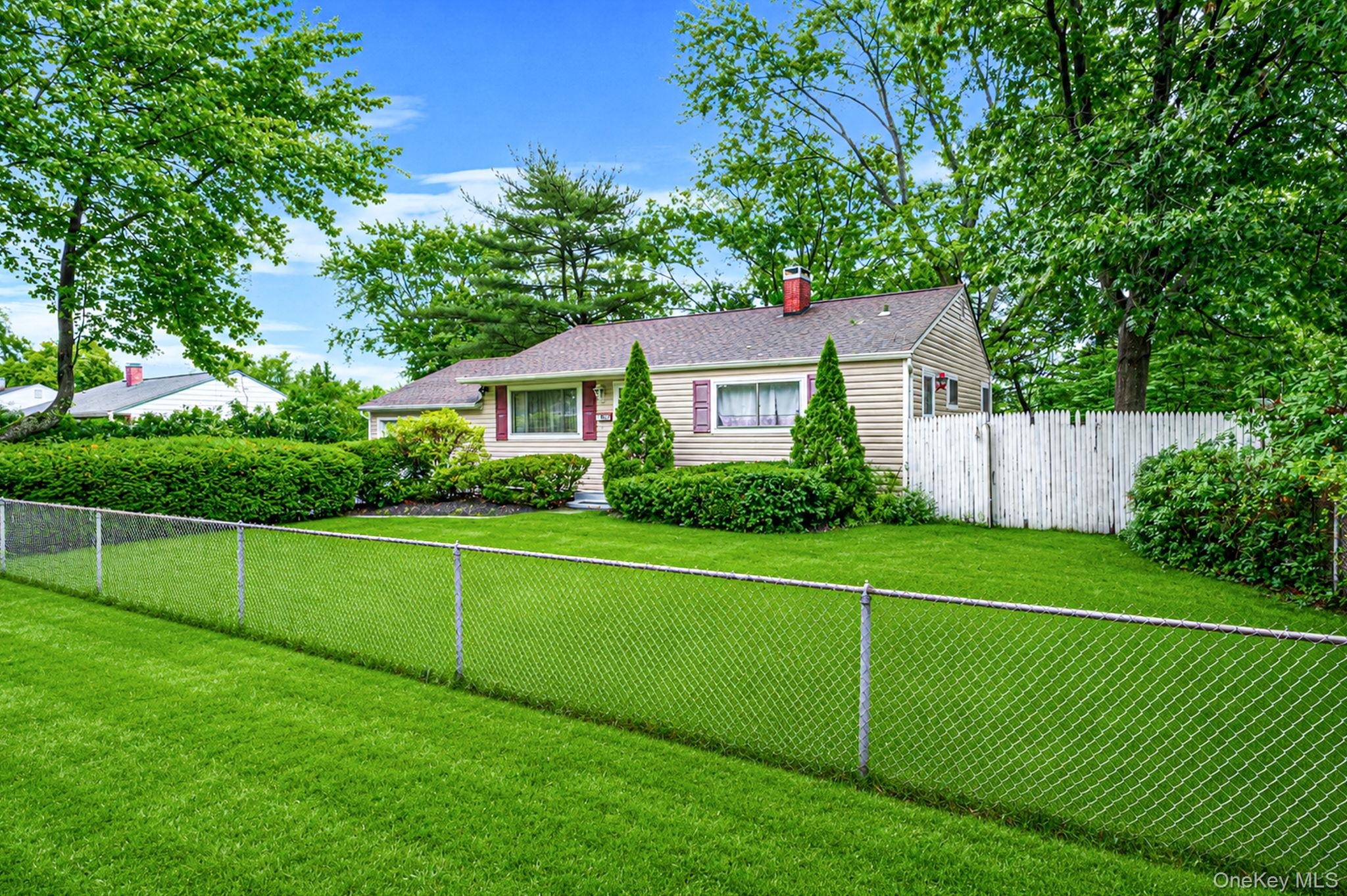 Falcon Ave, Medford, NY 11763 #1