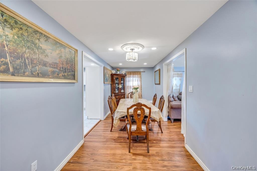 Warwick Rd, Elmont, NY 11003