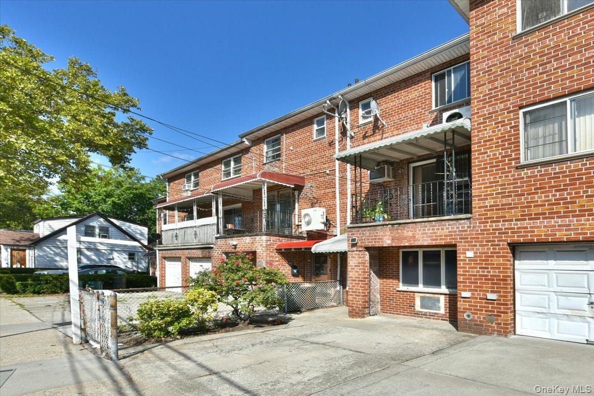 79th Ave, Flushing, NY 11367