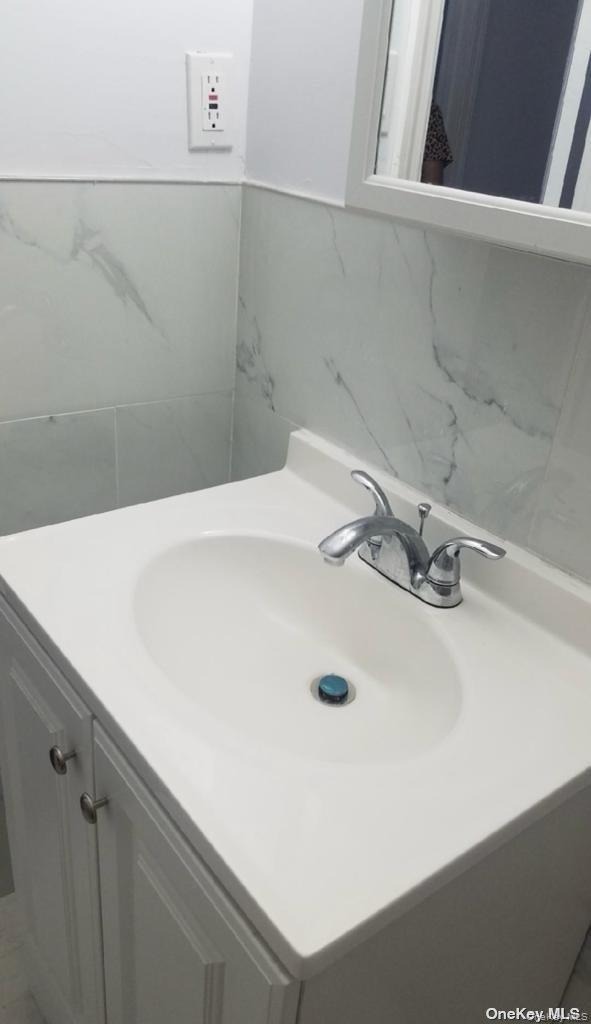 Blacksmith Rd, Levittown, NY 11756 #1