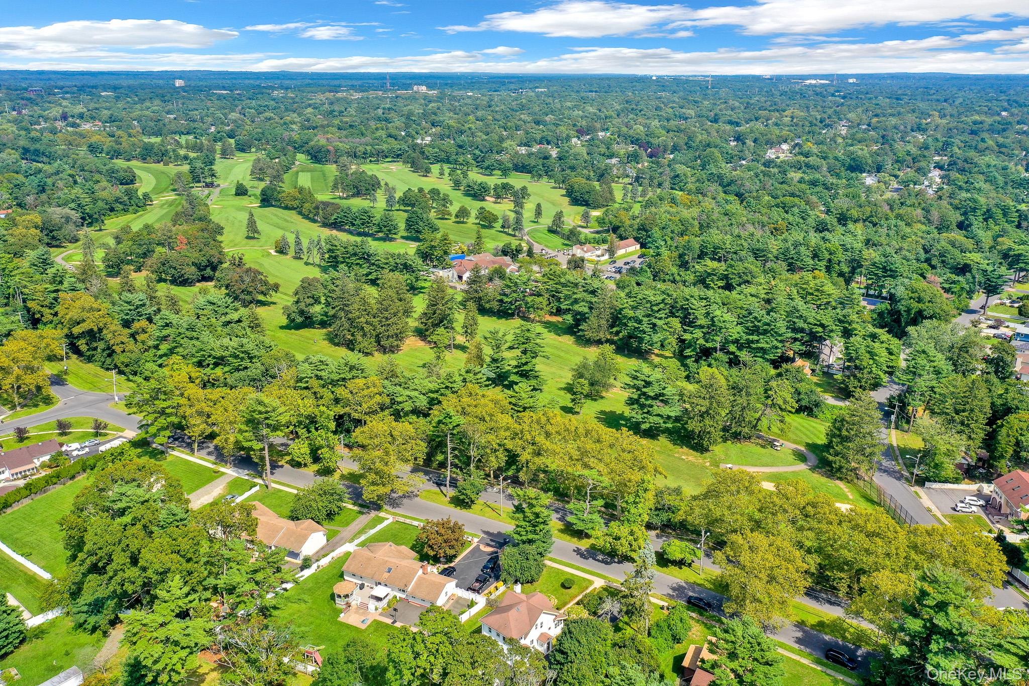 Brentwood Pkwy, Brentwood, NY 11717