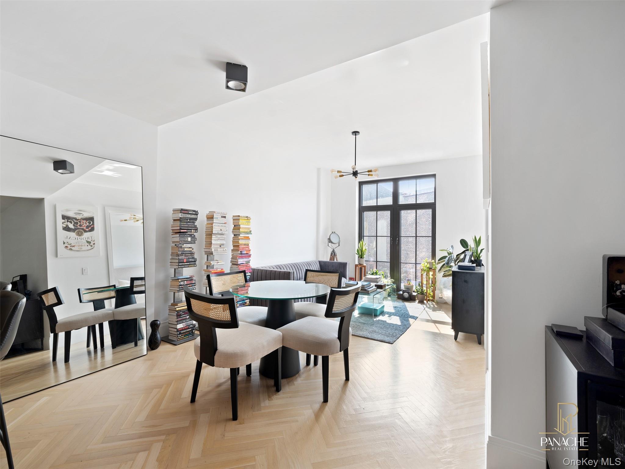 122nd St, New York, NY 10027