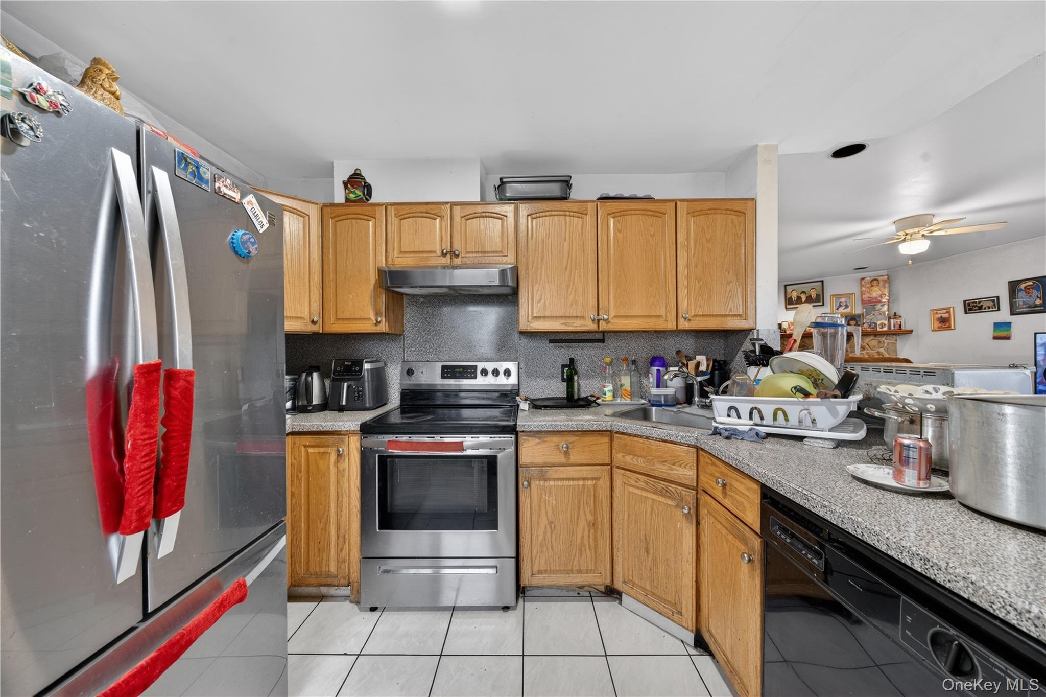 Lowell St, Westbury, NY 11590