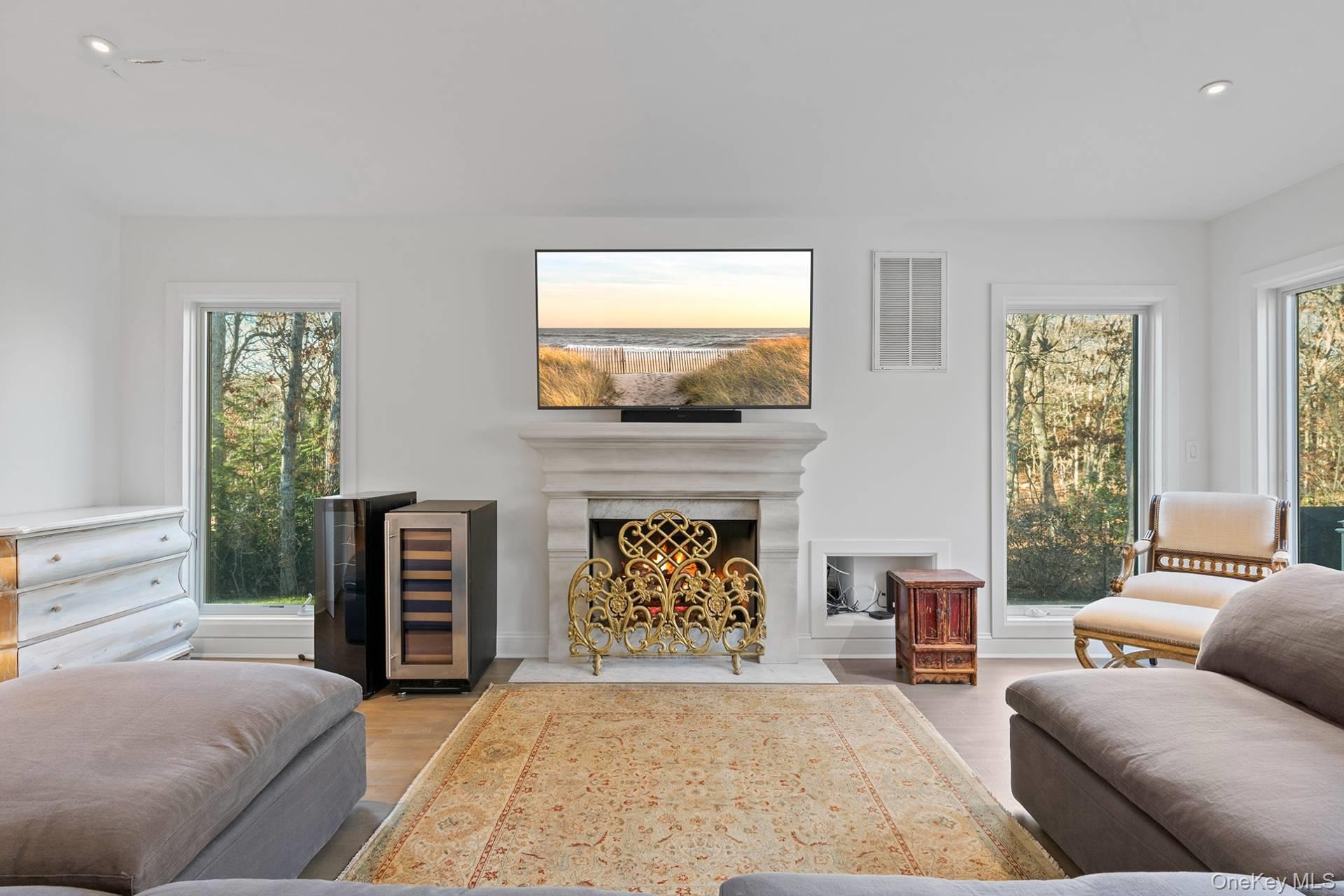 Majors Path, Southampton, NY 11968