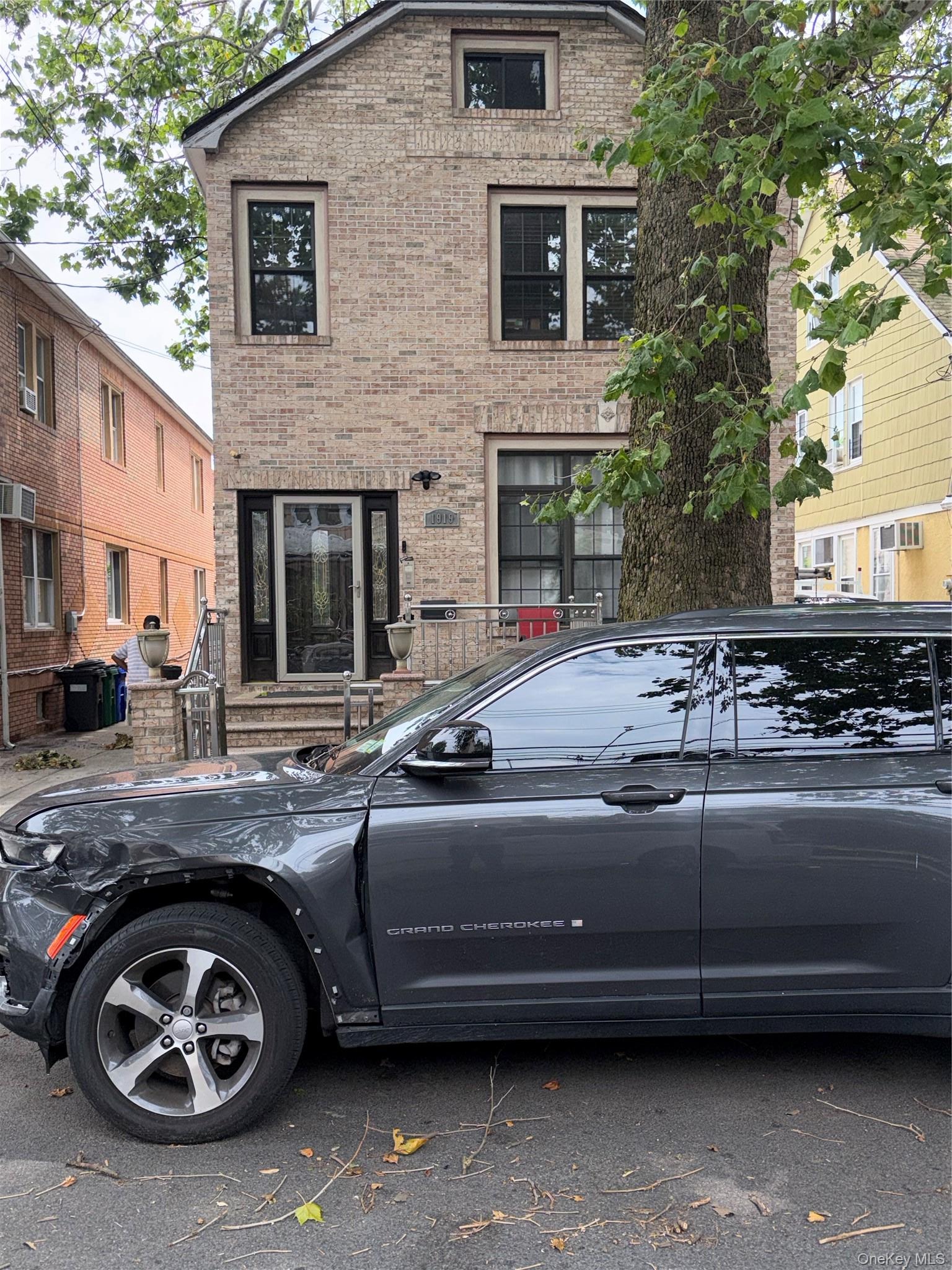 New York Ave, Brooklyn, NY 11210