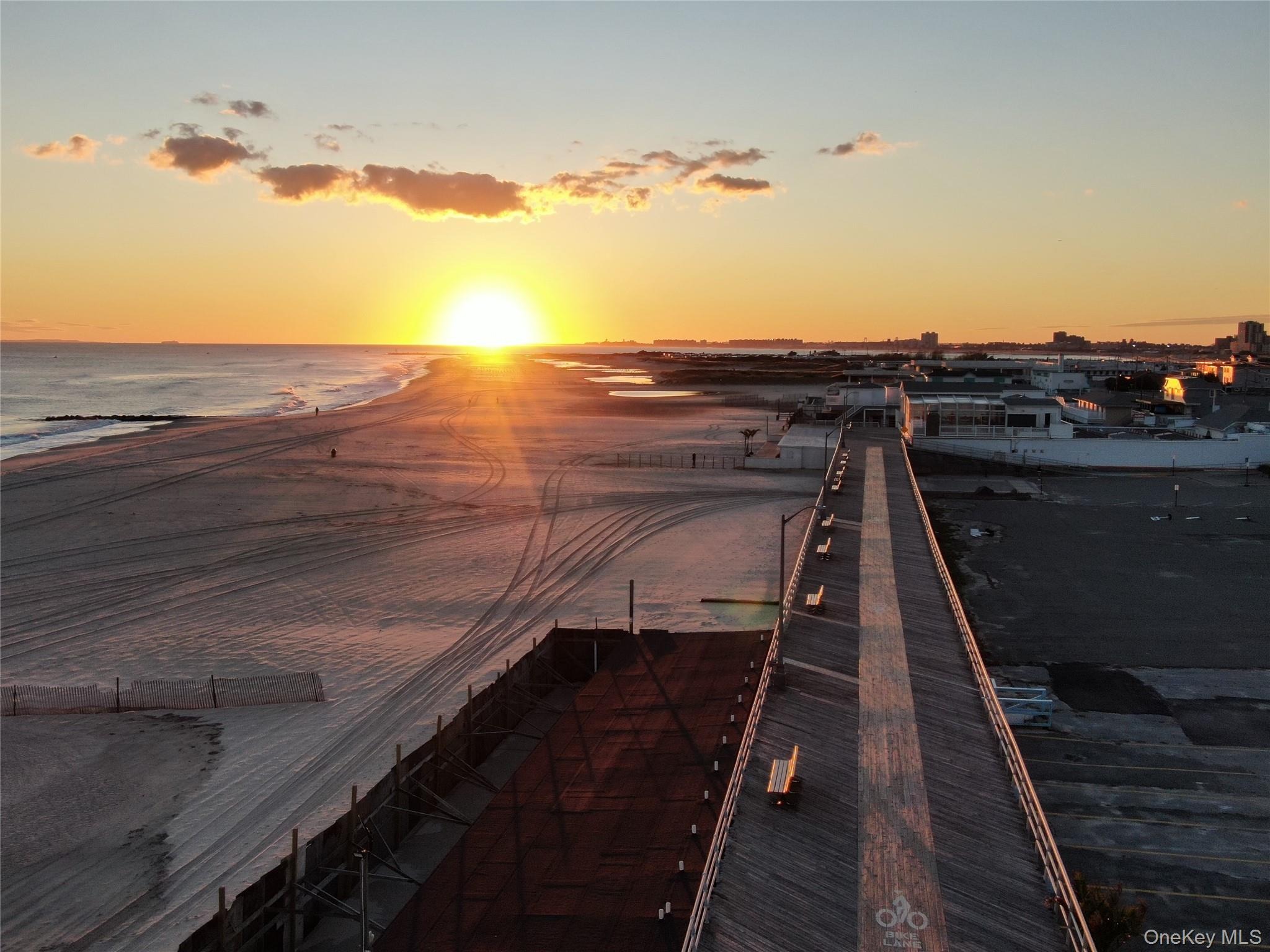 Ocean Blvd, Atlantic Beach, NY 11509