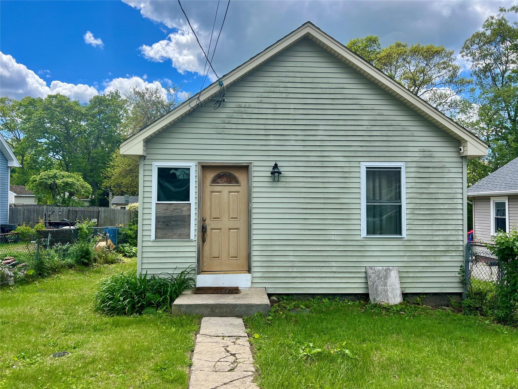 Shell Rd, Rocky Point, NY 11778