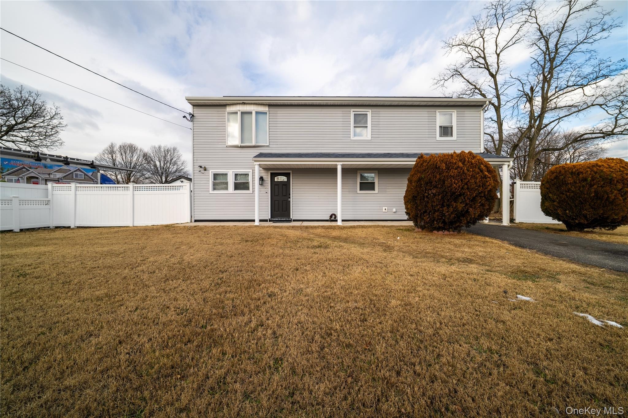 Schleigel Blvd, Farmingdale, NY 11735