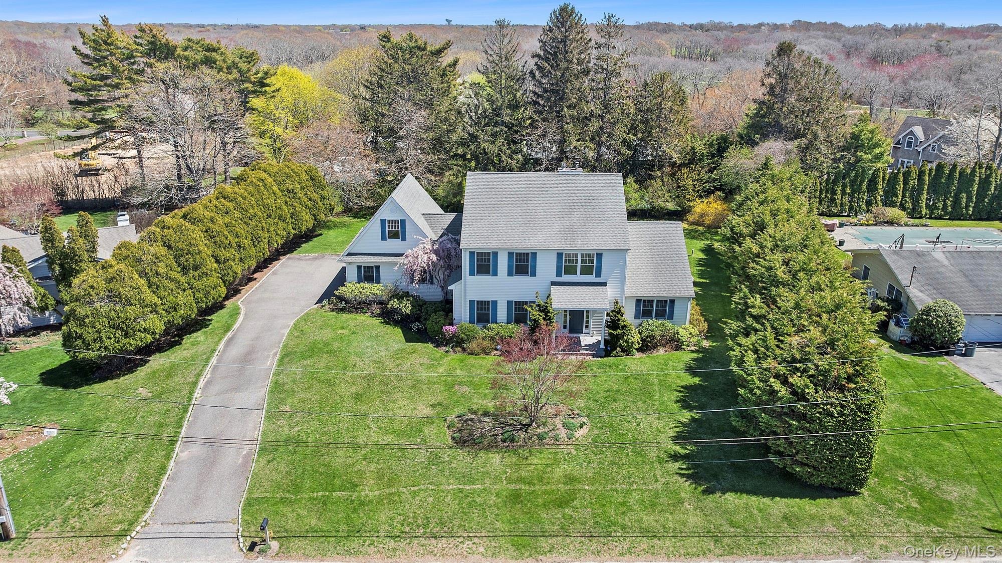 Overlook Dr, Southampton, NY 11968