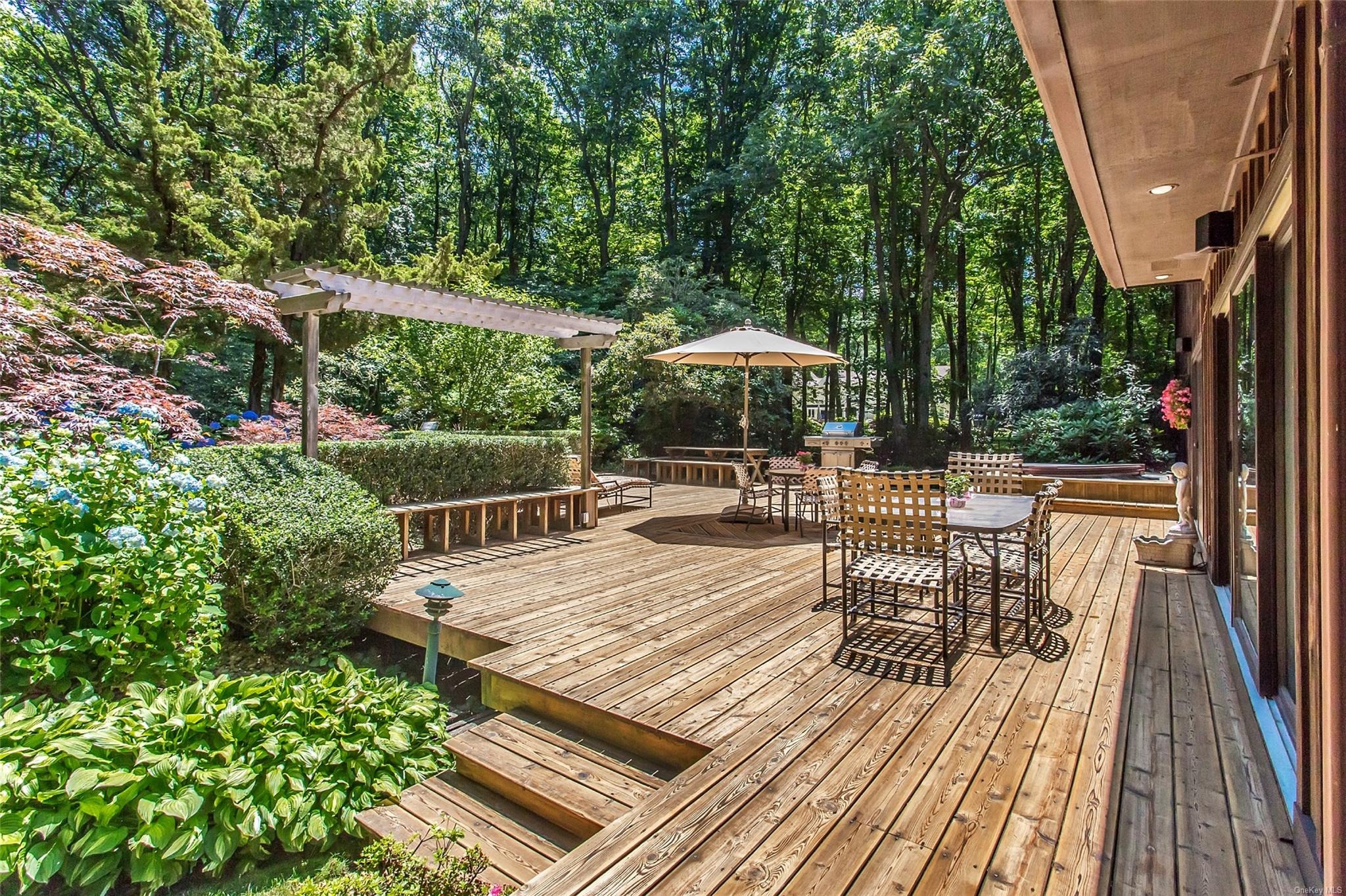 Cliffside Dr, Port Jefferson, NY 11777 #1