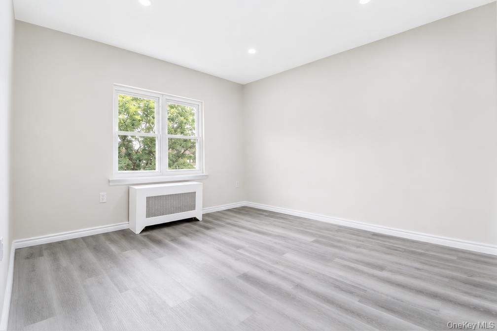 84th St, Middle Village, NY 11379