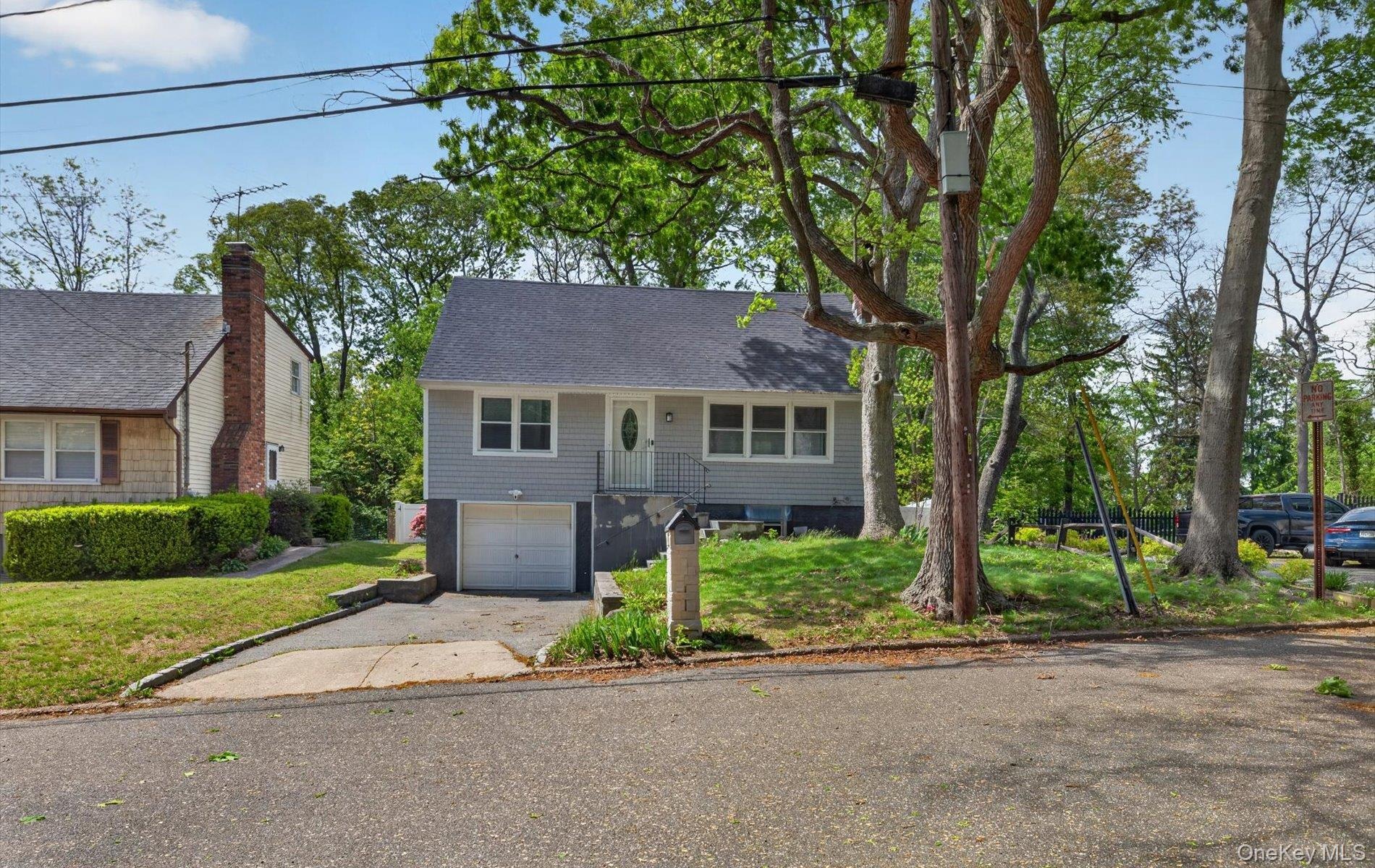 Bergen Ct, Huntington Station, NY 11746 #1
