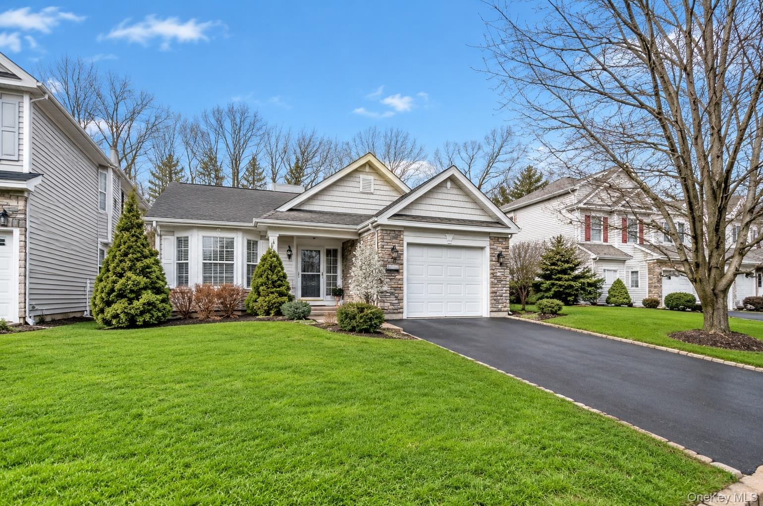 Madison Cir, Middle Island, NY 11953 #1