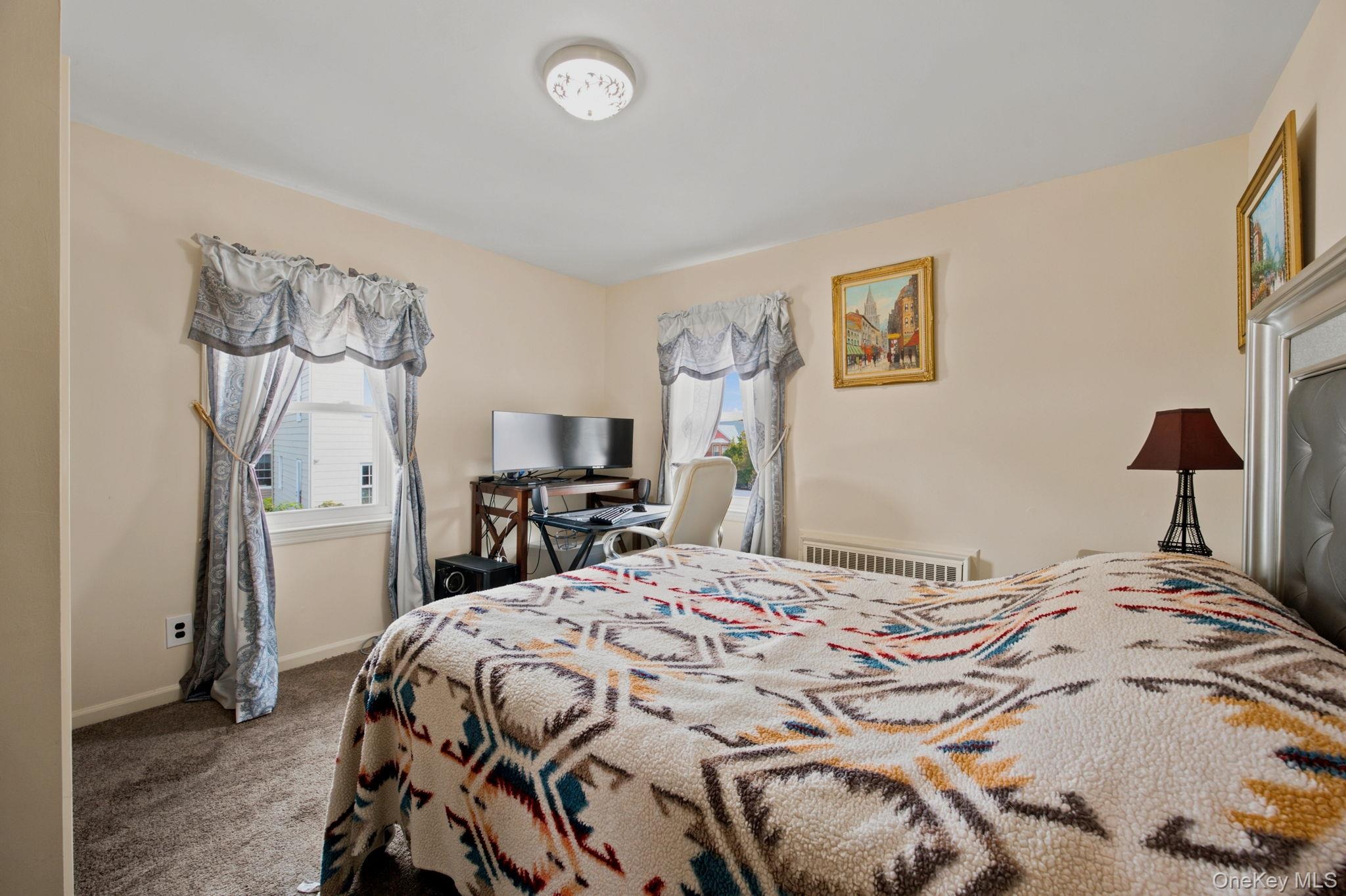 85th Ave, Floral Park, NY 11001