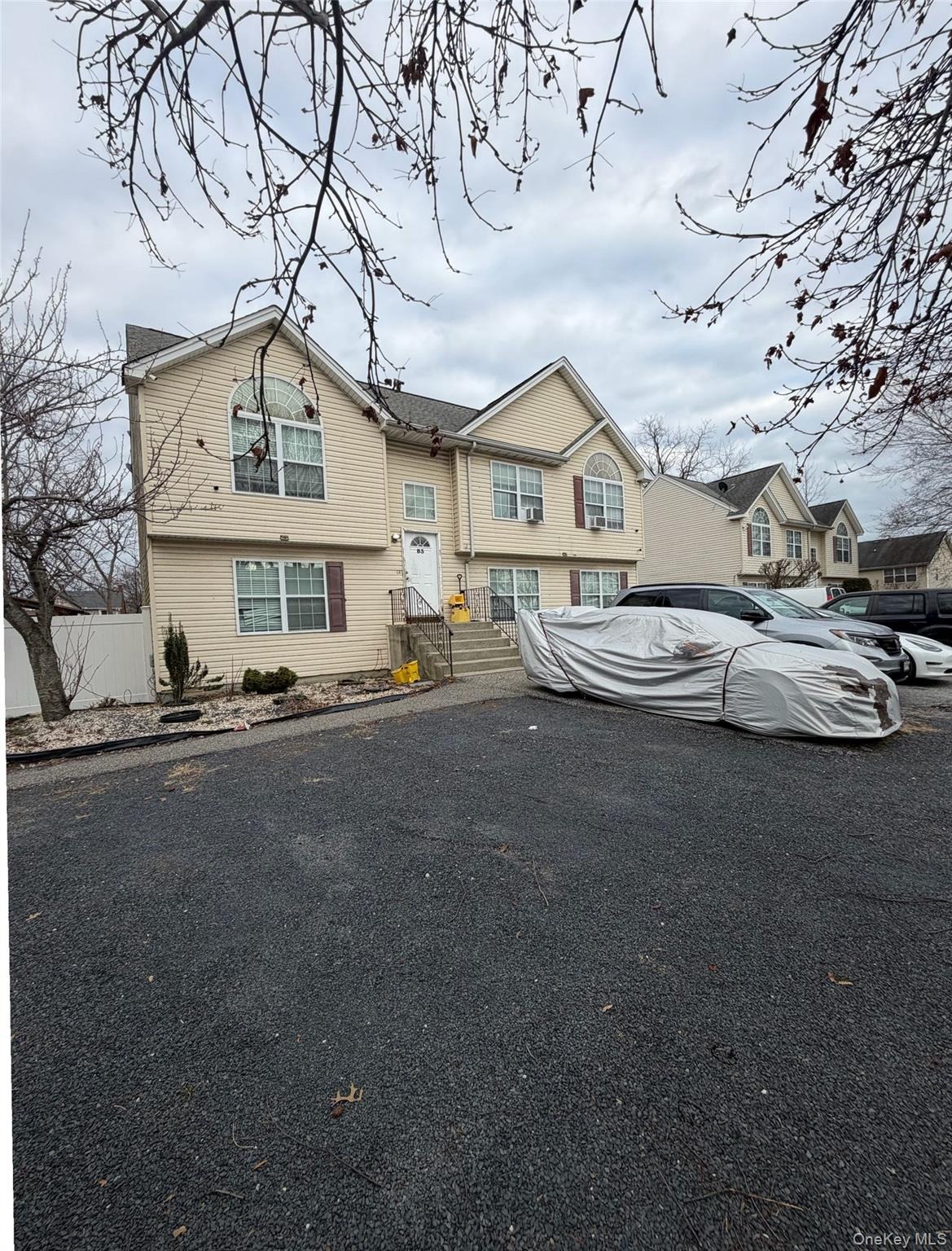 3rd Ave, Bay Shore, NY 11706