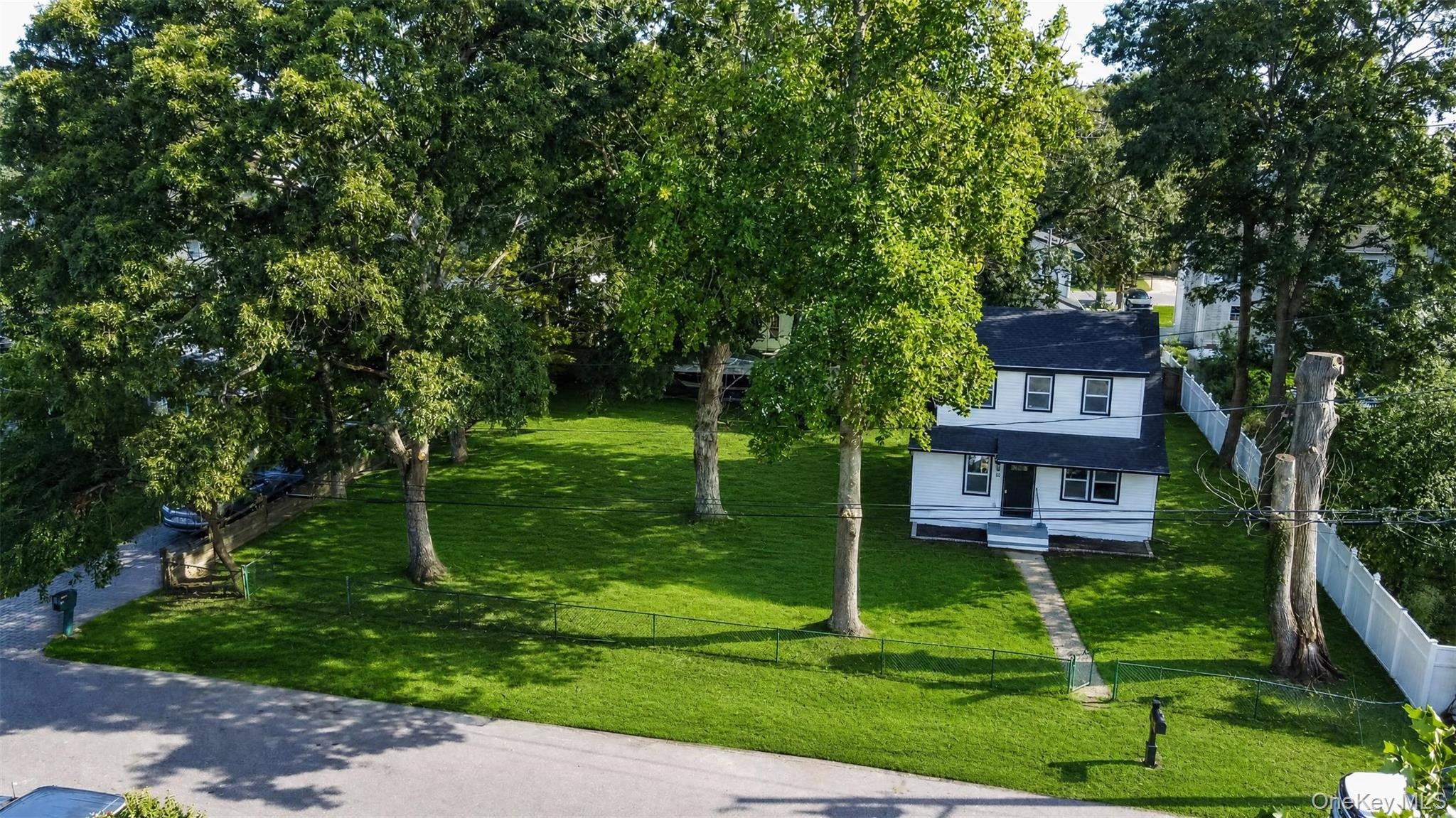Harrison Dr, Shirley, NY 11967