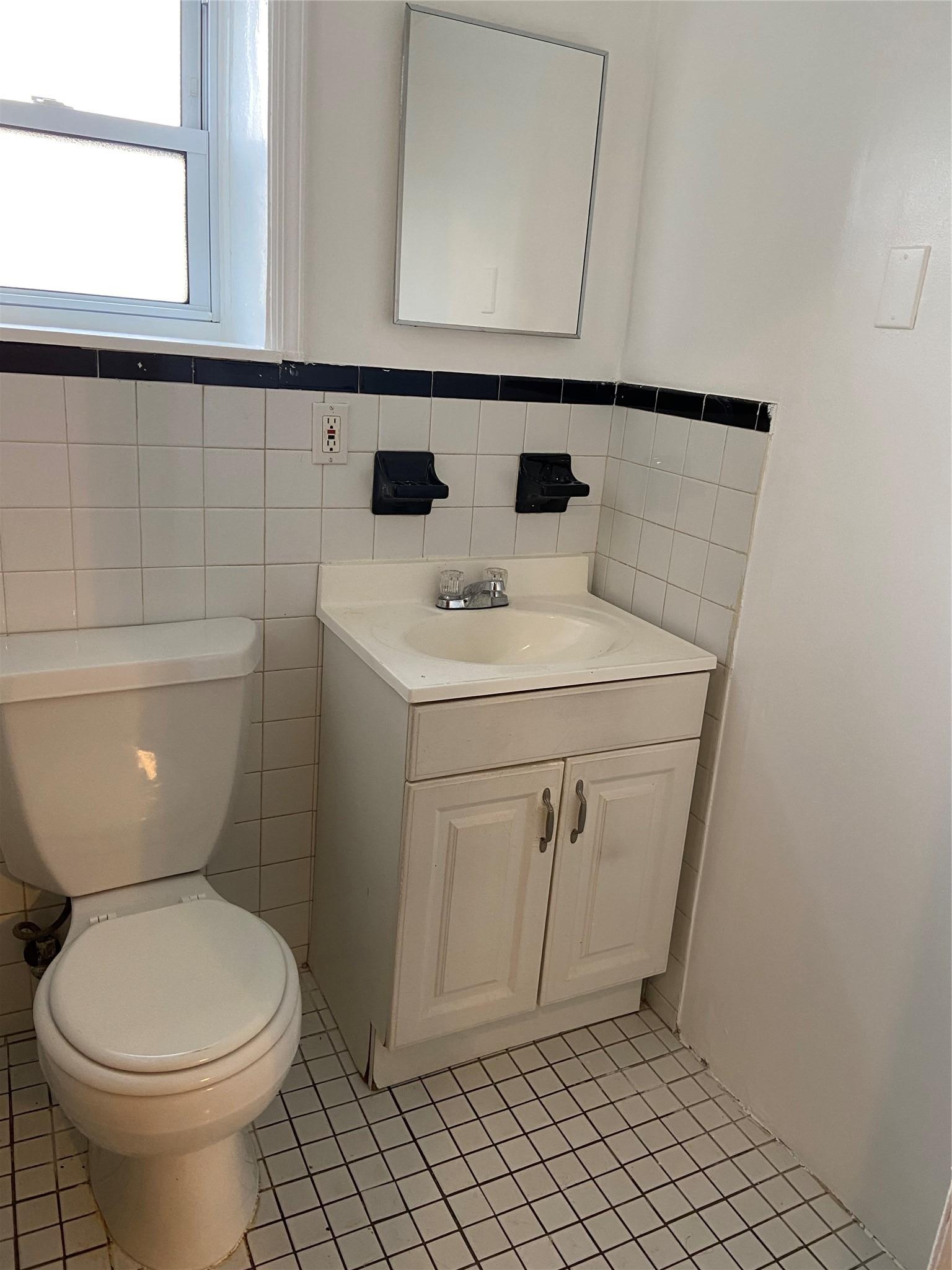 Pitkin Ave, Ozone Park, NY 11417 #1