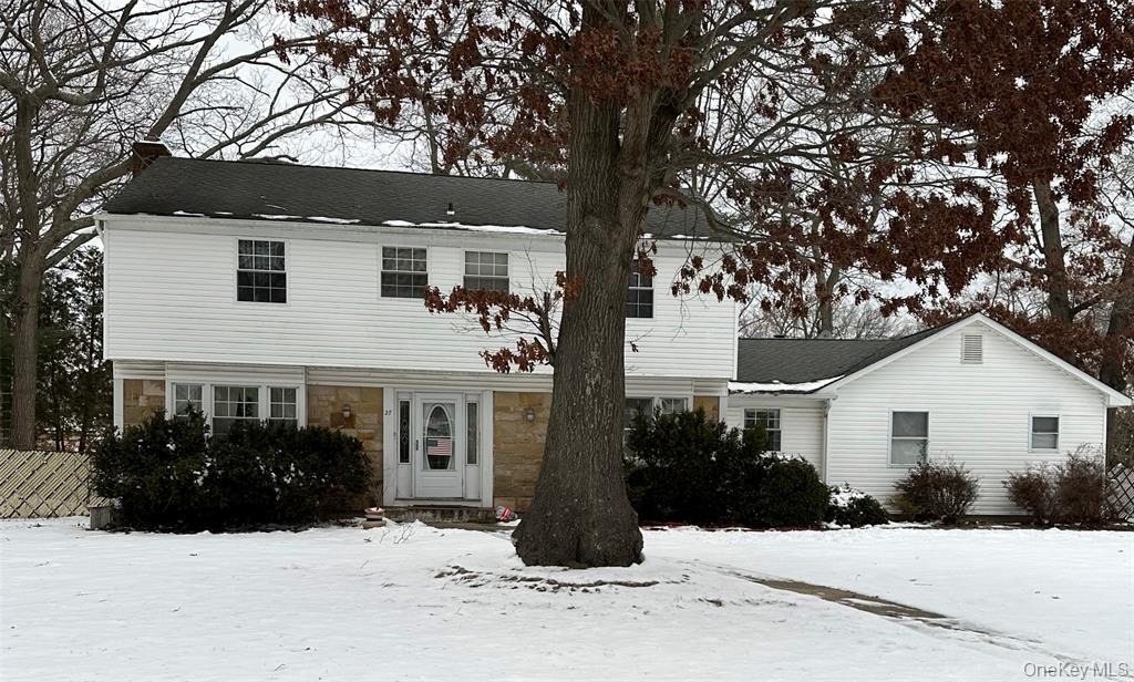Whitmore Ln, Coram, NY 11727