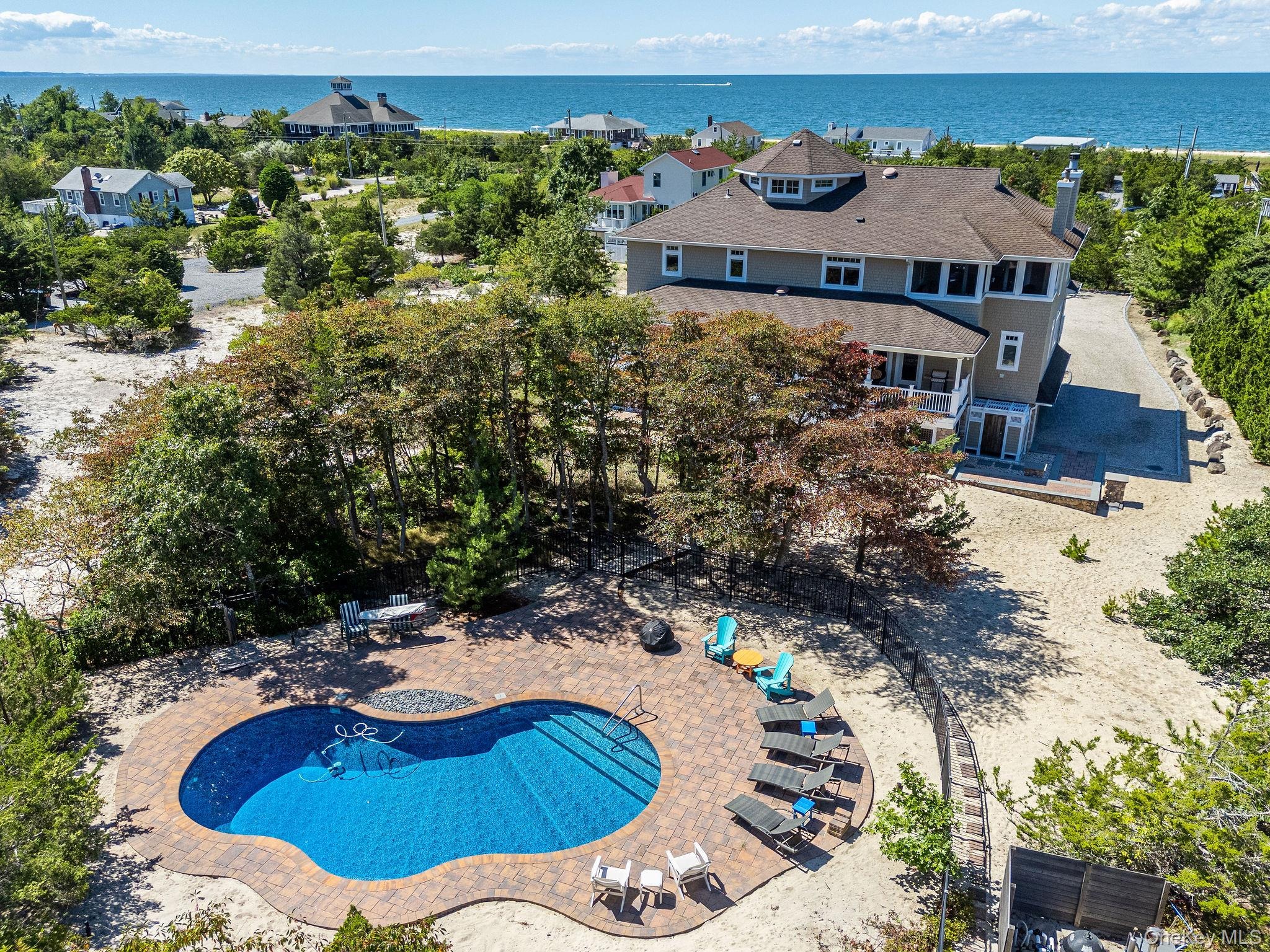 Sea Dr, Southold, NY 11971