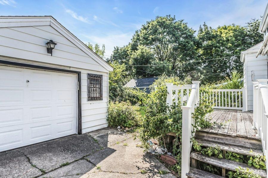 Windsor Rd, Uniondale, NY 11553 #1